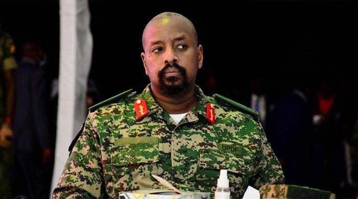  یوگنڈا کے آرمی چیف نے ترکیہ سے ایک ارب ڈالر اور ’خوبصورت ترین خاتون‘ کا مطالبہ کیوں کیا؟