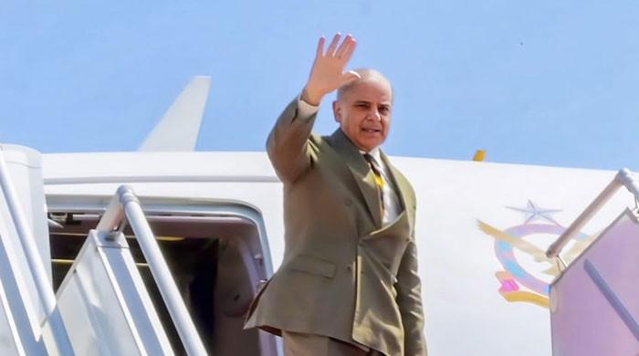 وزیراعظم شہباز شریف اہم دورے پر سعودی عرب روانہ