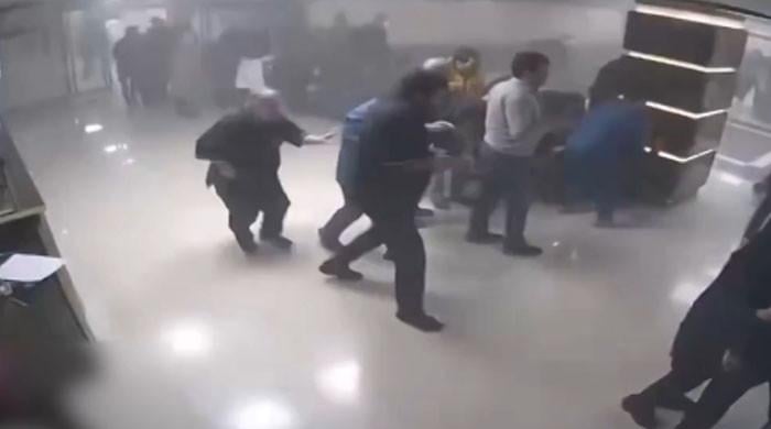 ایران پر مسلط جنگ کے دوران  ایرانی اسپتال پر امریکی حملےکی ویڈیو سامنے آگئی