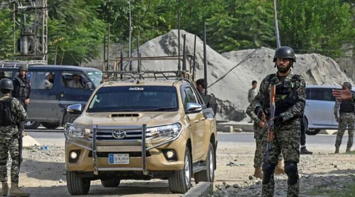 سکیورٹی فورسز کا بنوں میں آپریشن، انتہائی مطلوب خارجی لیڈر سمیت 2 دہشتگرد ہلاک