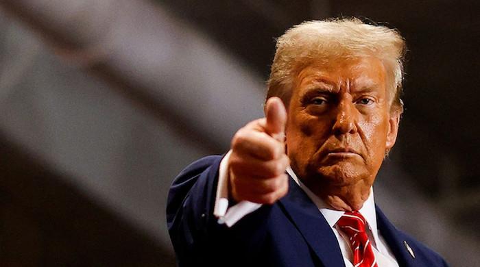 ایران کیساتھ ڈیل نہ ہونے کی صورت میں جنگ یقینی ہے، پھر بہت سارے بم پھٹنا شروع ہو جائیں گے:  ٹرمپ 