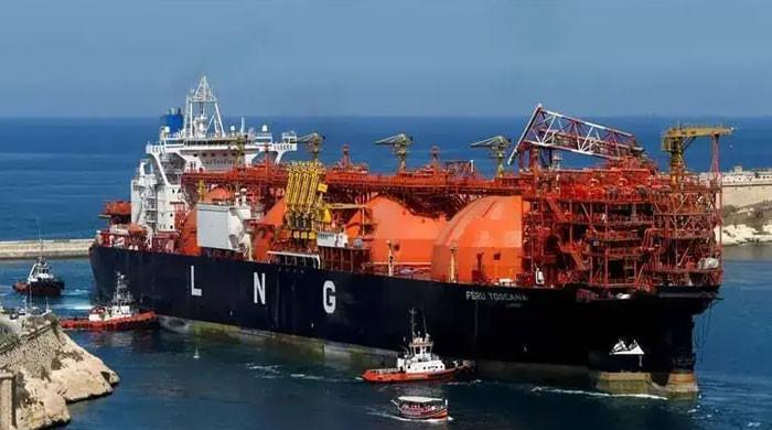 پاکستان کا ایل این جی کی فوری خریداری کا فیصلہ، 3کارگوز کیلئے بولیاں طلب کرلیں