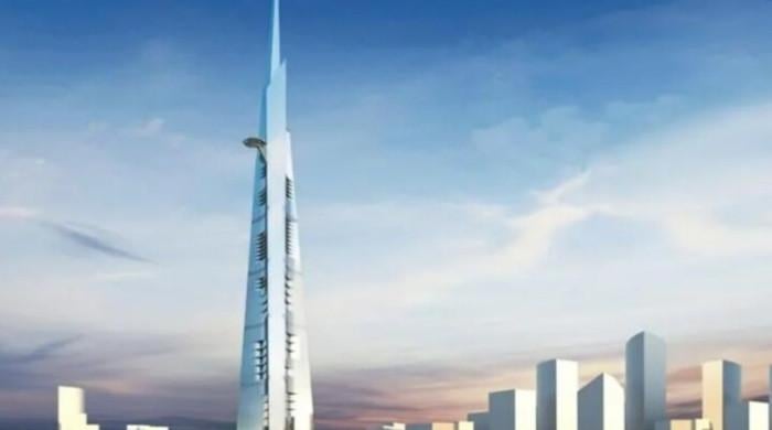 دنیا کی پہلی ایک کلومیٹر بلند عمارت جدہ ٹاور کو اب تک کتنا تعمیر کرلیا گیا ہے؟ نئی تصاویر دیکھیں