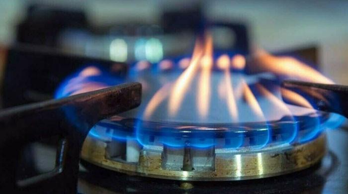 آر ایل این جی کے ذخائر میں تیزی سے کمی، گیس بحران شدت اختیار کرگیا