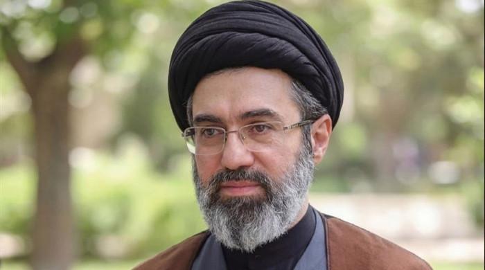 خلیج فارس کا مستقبل امریکا کی موجودگی کے بغیر روشن ہوگا، خطے میں غیر ملکی عناصر کیلئے کوئی جگہ نہیں: ایرانی سپریم لیڈر 