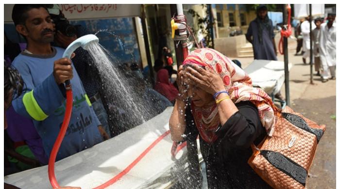  سندھ میں پارہ 50 ڈگری تک جانے کا امکان، ہیٹ ویو الرٹ جاری