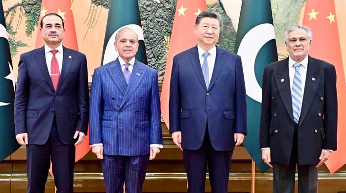 پاکستان اور چین کا دہشتگردوں کیخلاف دوٹوک مؤقف، وزیراعظم کے دورہ چین پر مشترکہ اعلامیہ جاری
