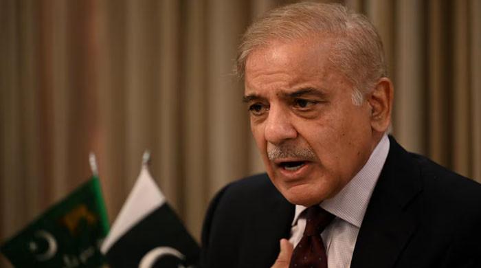 پاکستان کا دفاع آہنی ہاتھوں میں ہے، آپریشن غضب للحق کے ذریعے تمام فتنوں کا خاتمہ کریں گے:  یوم تکبیر پر وزیر اعظم کا دوٹوک پیغام