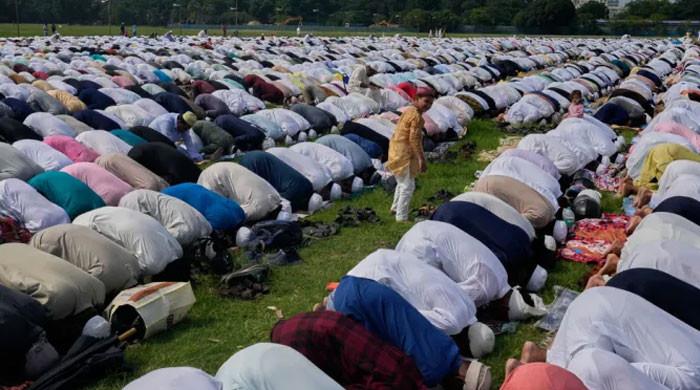 بھارت :انتہاپسند ہندؤوں کا مسلمانوں کوعیدکی نماز کیلئے عوامی مقامات دینے سے انکار، اجتماعات کیخلاف دھمکیاں 