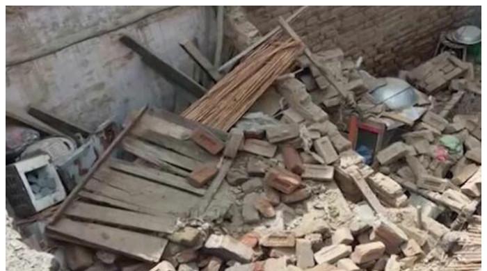 شانگلہ: کچے مکان کی چھت گرنے سے ملبے تلے دب کر 6 بچےجاں بحق