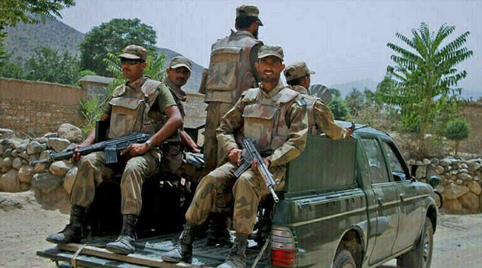 سکیورٹی فورسز کی خیبرپختونخوا میں کارروائیاں، فتنہ الخوارج کے 4 دہشتگرد ہلاک