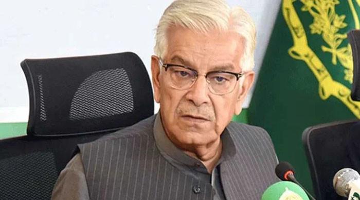 الیکشن سے پہلے آزادکشمیر میں مہاجرین کی نشستیں ختم کرنےکا مطالبہ انتخابی عمل کو سبوتاژ کرنے کے مترادف ہے: خواجہ آصف