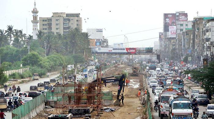 کراچی: بی آر ٹی یلولائن منصوبے میں 6 ارب  روپے سے زائدکی مبینہ کرپشن کا انکشاف 