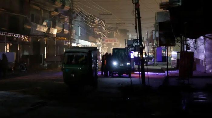 بلوچستان: بجلی کی ہائی ٹرانسمیشن لائن میں خرابی، کوئٹہ سمیت 10 اضلاع کی بجلی معطل