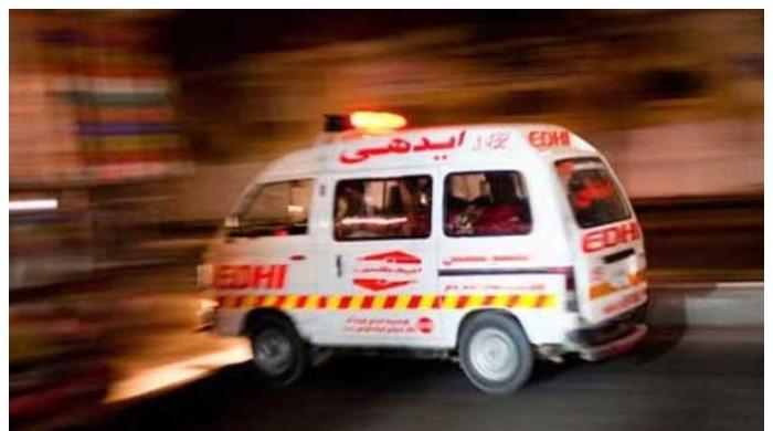 کراچی: پنجاب کالونی انڈر پاس میں حادثہ، 2 افراد جاں بحق