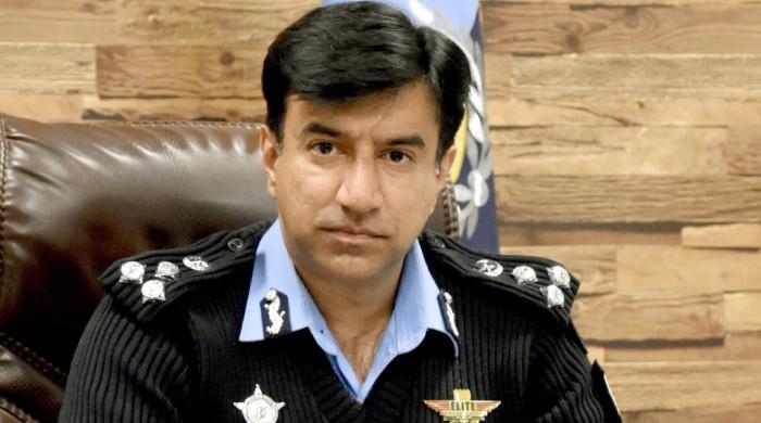 پی ٹی آئی احتجاج کیس: چالان جمع نہ کرانے پر ڈی آئی جی جواد طارق کو ایک مہینے قید کی سزا
