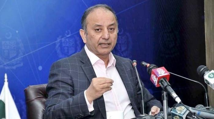 پاکستان کے پانی پر ہاتھ ڈالنے والے کا ہاتھ کاٹ دیں گے، مصدق ملک کا بھارت کو دوٹوک پیغام