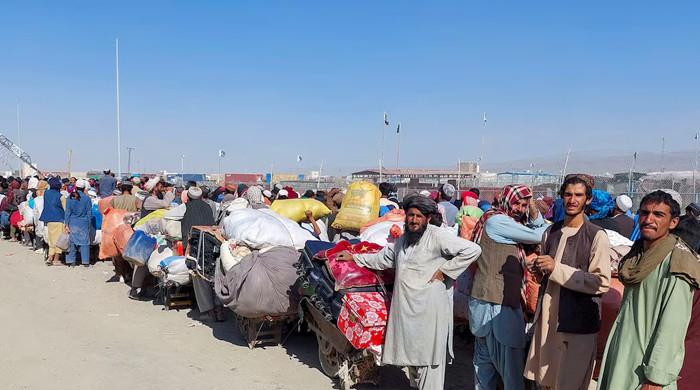 وفاقی حکومت نے غیرقانونی طور پر مقیم افغان شہریوں کی گرفتاری کا فیصلہ کرلیا
