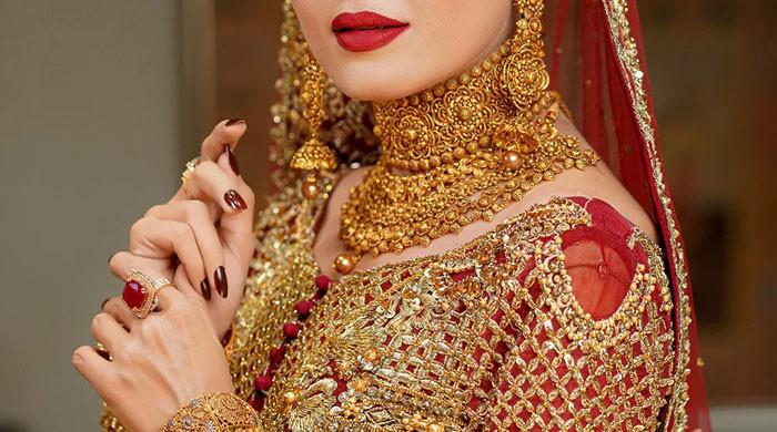 شادی میں دلہن کو ملنے والے سونےکے زیورات اس کی ذاتی ملکیت ہیں: سپریم کورٹ کا فیصلہ