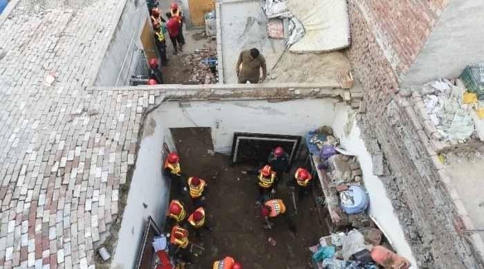 زیادہ ملبہ ڈالنے سے ٹی آئرن اور گارڈر کی چھت گری، سانحہ کاہنہ کی رپورٹ وزیراعلیٰ کو پیش