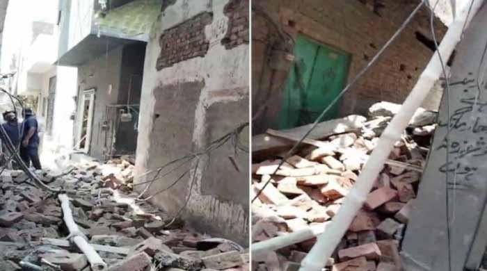 لاہور: باغپورہ میں زیر تعمیر عمارت کی دیوار گرنے سے 8 سالہ بچہ جاں بحق
