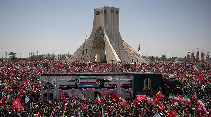 ویڈیو: تہران میں شہید علی خامنہ ای کے جنازے میں قوم کا اتحاد، سوگ اور انتقام کے جذبے کا اظہار