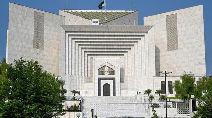 سپریم کورٹ نے بیٹیوں کو وراثت سے محروم کرنےکو شریعت اور قانون کی خلاف ورزی قرار دیدیا