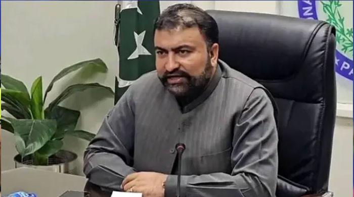 دہشتگردی کیخلاف جنگ فیصلہ کن مرحلے میں ہے، حکومت عوام کو تنہا نہیں چھوڑےگی: سرفراز بگٹی