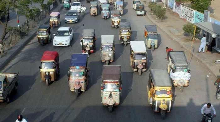 کراچی میں صرف وہ رکشہ چلےگا جس میں میٹرہوگا، ڈی آئی جی ٹریفک