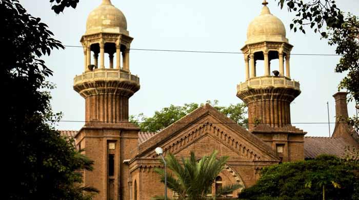 ’شناختی کارڈ شہری کا حق ہے جو نہیں چھینا جاسکتا‘، شناختی کارڈ بلاک کرنے کا حکم کالعدم قرار