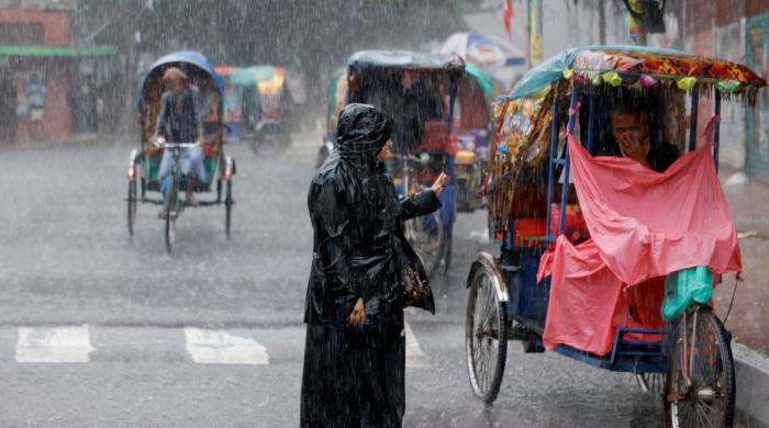 بنگلادیش: کئی روز کی بارش اور سیلاب کے باعث مختلف حادثات میں 44 افراد ہلاک