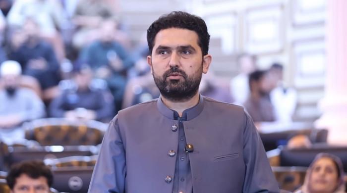 بندکمروں میں فیصلےکرنے والے خیبرپختونخوا میں تجربےکر رہے ہیں، سہیل آفریدی