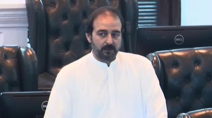 خیبرپختونخوا اسمبلی میں پی ٹی آئی کے رکن  اپنی ہی حکومت اور پارٹی قیادت پر برس پڑے