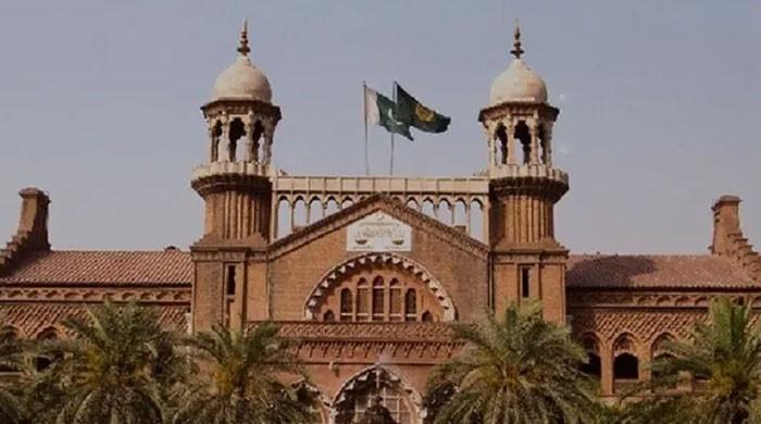 خلع کی ڈگری دائر کرنے سے بیوی کا حق مہر ختم نہیں ہوتا، لاہور ہائیکورٹ نے شوہر کی درخواست مسترد کردی