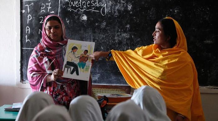 محکمہ تعلیم سندھ میں چہرے کی شناخت سے حاضری نظام متعارف کروانے کا فیصلہ