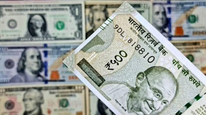 بھارتی روپیہ تاریخ کی کم ترین سطح پر آگیا