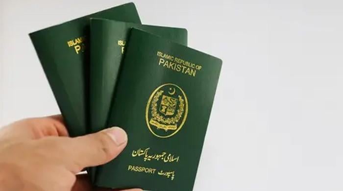 پاکستانی پاسپورٹ درجہ بندی میں بہتری کے باوجود کمزور ترین پاسپورٹس میں شامل 
