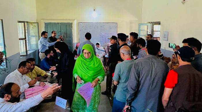 آزاد کشمیر انتخابات: پہلے مرحلےکی پولنگ کا وقت ختم، ووٹوں کی گنتی جاری