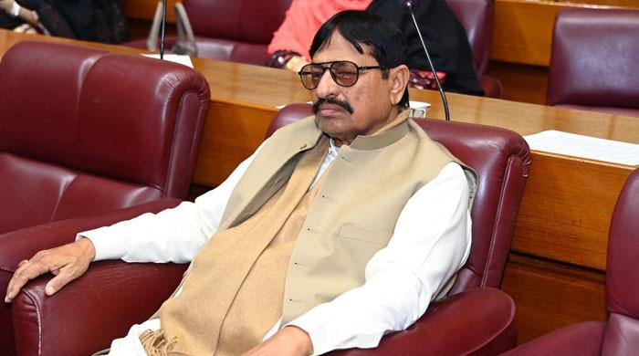 مسلم لیگ ن کے سینئر رہنما اور رکن قومی اسمبلی ملک محمد اقبال چنڑ انتقال کرگئے