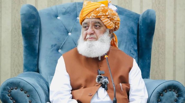 صوبے بنانا اتنا آسان کام نہیں، ملکی حالات سے توجہ ہٹانے کیلئے شوشے چھوڑے جاتے ہیں: فضل الرحمان