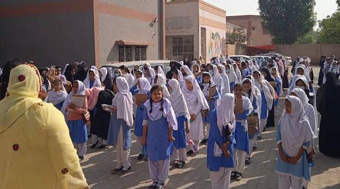 سندھ کے سرکاری و نجی اسکولوں میں ہفتے کی چھٹی بحال