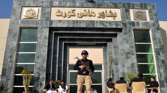 دو سابق افغان جرنیلوں کی پاکستان میں عارضی قیام کیلئے دائر درخواستیں خارج