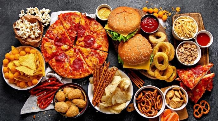 الٹرا پراسیس غذاؤں کے زیادہ استعمال سے مثانے کے کینسر کا خطرہ بڑھتا ہے، تحقیق