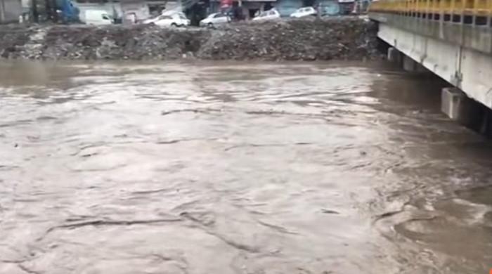 راولپنڈی، اسلام آباد میں موسلادھار بارش، نالہ لئی میں طغیانی، خطرے کے سائرن بجا دیے گئے