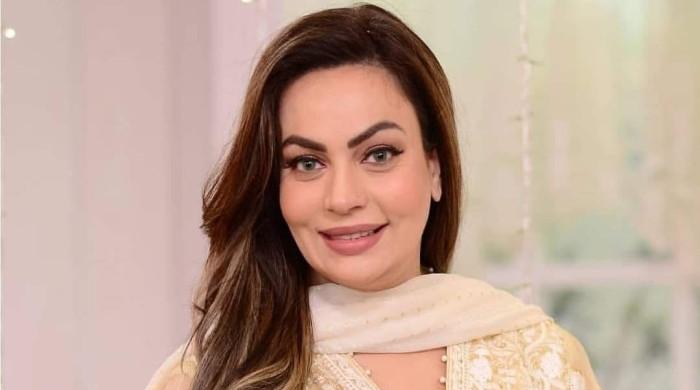 سعدیہ امام کا ساتھی اداکاروں کی جانب سے دھوکا دیے جانے کا انکشاف