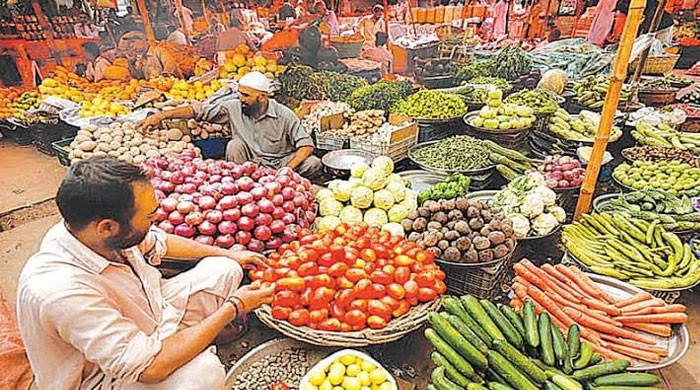پیٹرول کی قیمتوں میں اضافےکے اثرات، پیاز اور چکن سمیت 23 اشیا مہنگی