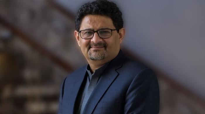 مصنوعی قلت پیدا کرکے درآمد کی گئی چینی اب واپس برآمد کی جارہی ہے: مفتاح  اسماعیل کی شوگر پالیسی پر تنقید