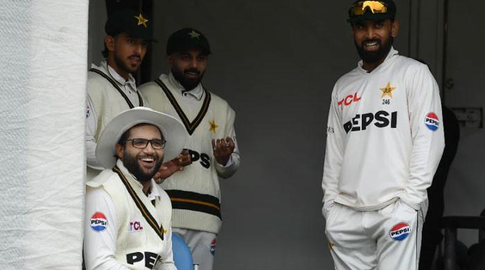 انگلینڈ کے سرد موسم میں غیرموزوں کٹس، پاکستانی کھلاڑیوں کو مشکلات کا سامنا