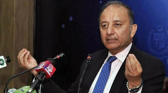 14 لاشیں دیکھیں تو احساس ہوا کہ ملک محفوظ نہیں ہے: مصدق ملک نے بھی پمز واقعے پر سوالات اٹھا دیے