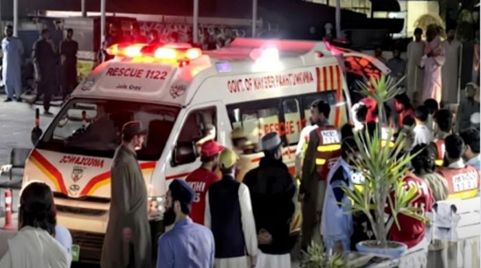 سوات ایکسپریس وے ٹنل 2 کے قریب کوچ اور ڈمپر میں ٹکر، 4 افراد جاں بحق